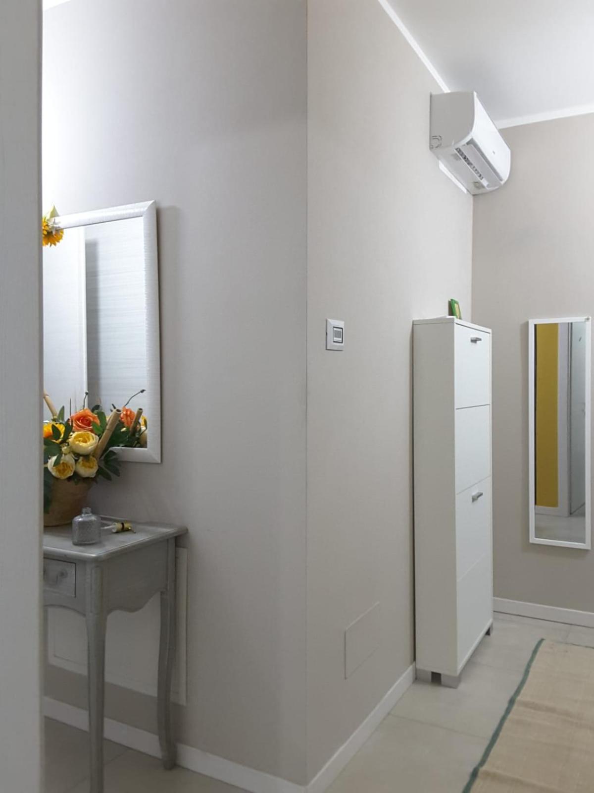Lucrece Holiday Apartment トリノ エクステリア 写真
